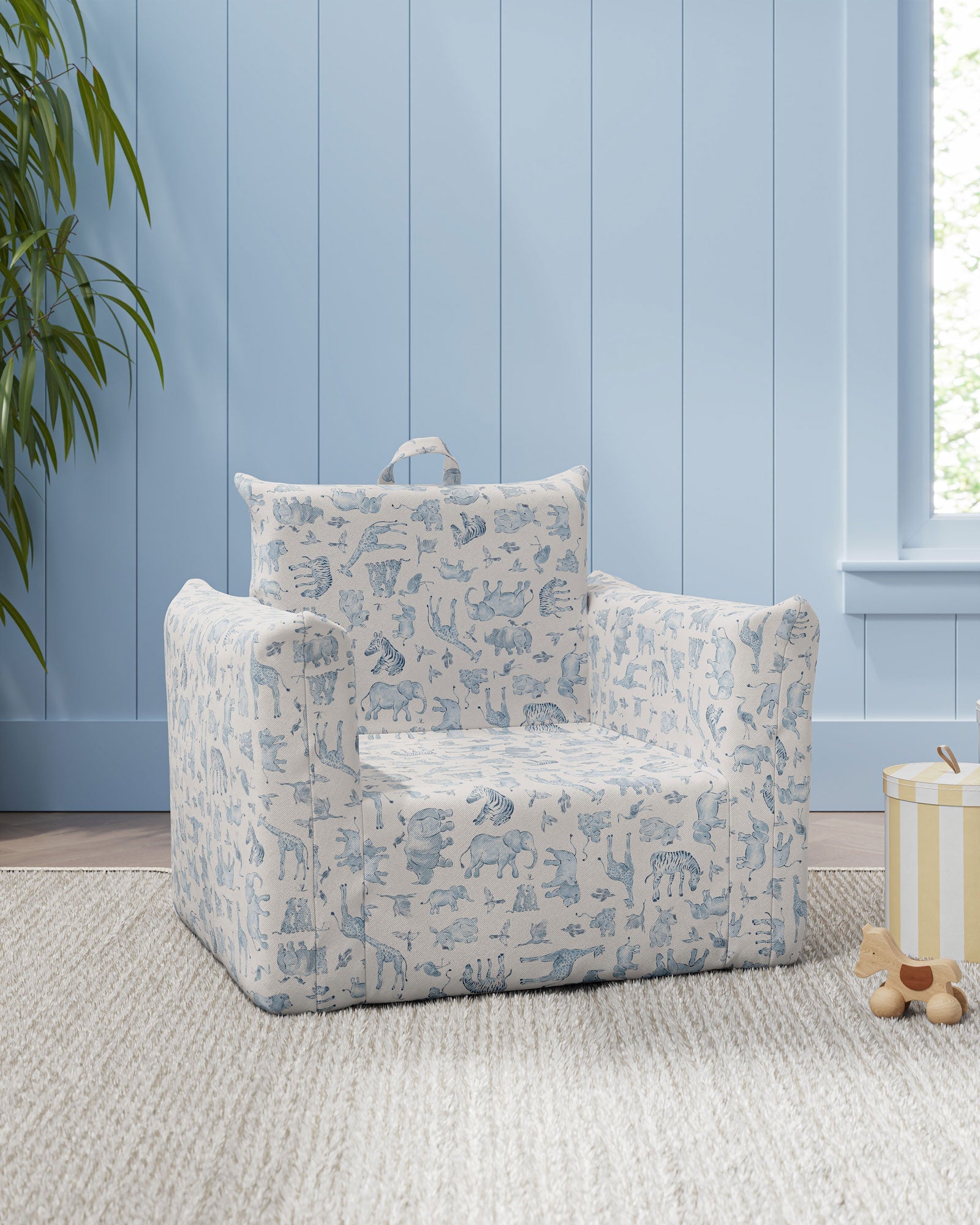 The Hug Mini Chair in Twill