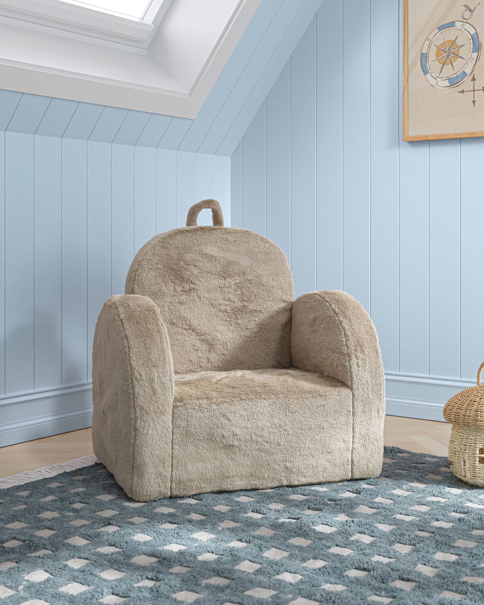 The Hop Mini Chair in Faux Fur