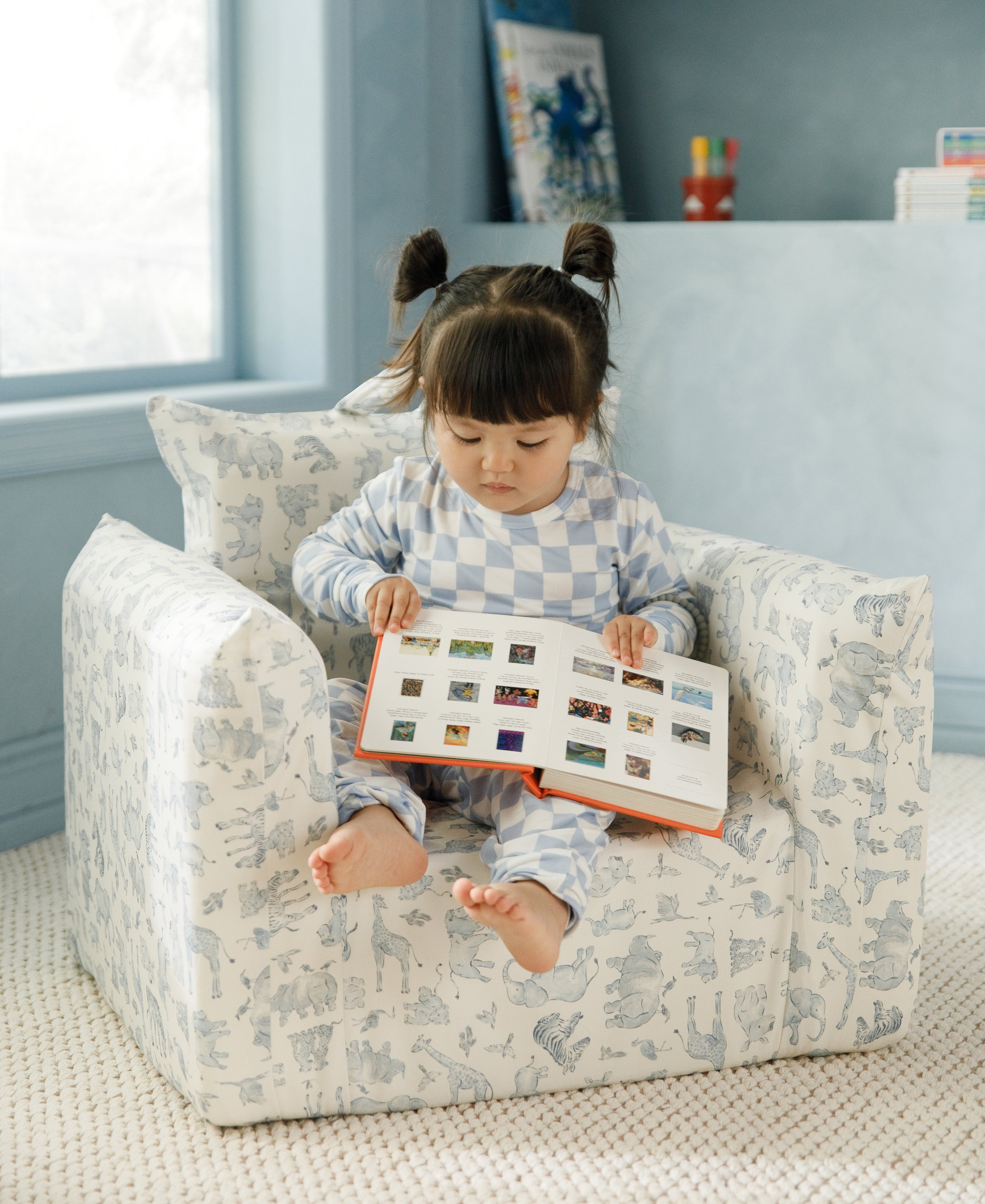 The Hug Mini Chair in Twill